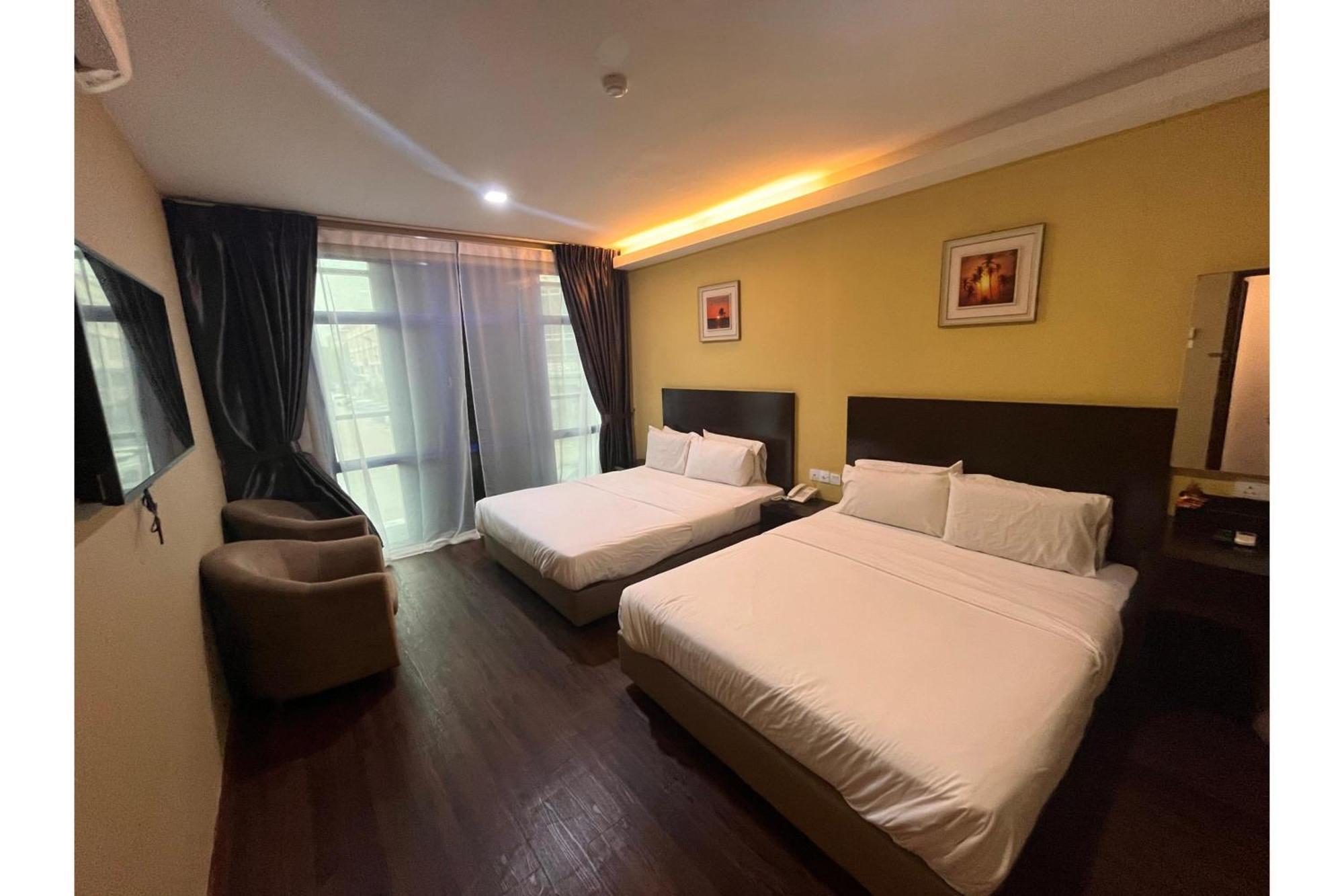 Capital O 91074 Grand World Hotel Johor Bahru Bagian luar foto